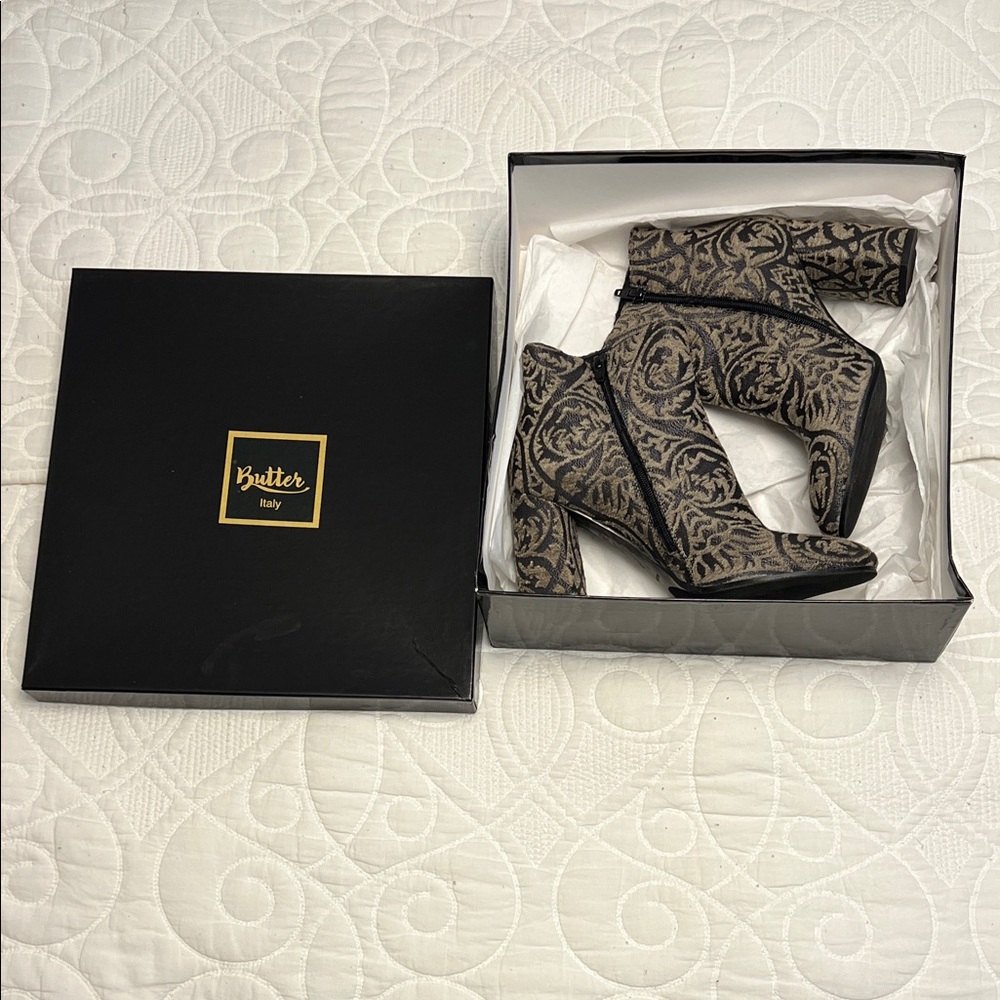 Butter Italy Black and Gold Booties